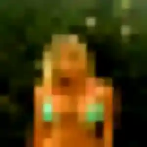 Photo de Suzanne à Holque (37 ans) - plan cul discret