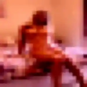 Profil de Emmanuelle à Isigny-sur-Mer (27 ans) - plan cul anonyme
