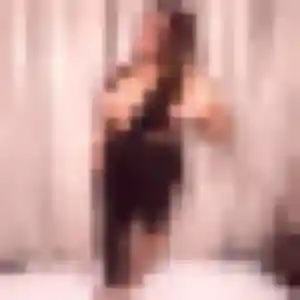 Photo exclusive de Adelaide, 28 ans à Jury - plan discret