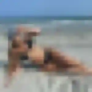 Nelly, 35 ans, en ligne à L'Île-d'Olonne pour un plan cul