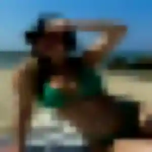Joanne, femme de 35 ans propose plan cul à La Celle-sur-Loire