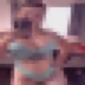 Photo privée de Amira, 34 ans à La Couarde-sur-Mer - rencontre coquine