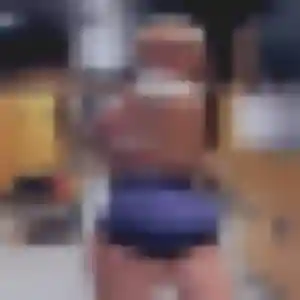 plan cul à La Landec : photo de Celine, 32 ans - sans engagement
