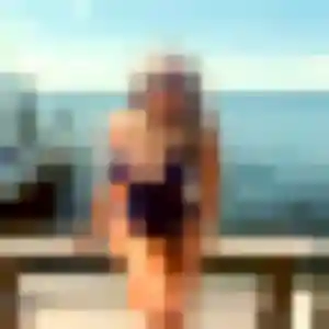 Anna (42 ans) à La Quinte propose une rencontre ce soir