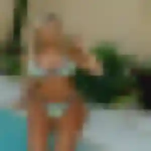 plan cul à La Tour : profil de Caroline, 33 ans - inscription gratuite