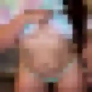 plan cul à La Vicomté-sur-Rance : photo de Bernadette, 22 ans - accès libre