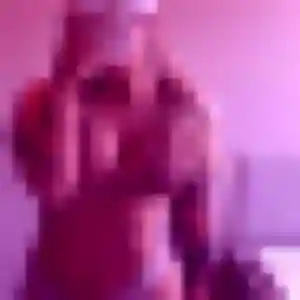Karen, 42 ans, en ligne à La Ville-aux-Dames pour une rencontre coquine