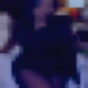 Kenza, 45 ans, disponible à Labruyère pour un plan cul