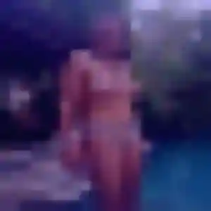 Photo de Valentine à Lachapelle-aux-Pots (33 ans) - plan cul anonyme