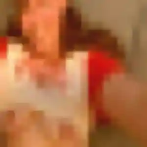 Tatiana, 40 ans, en ligne à Landudec pour une rencontre coquine