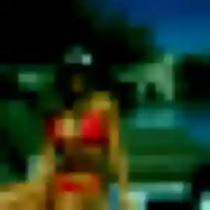 Ninon, 32 ans, disponible à Largeasse pour un plan cul