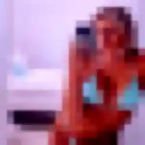 Nina, femme de 27 ans cherche plan cul à Le Buisson-de-Cadouin