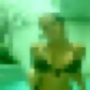 Découvre Stephanie, 29 ans à Le Kremlin-Bicêtre en privé