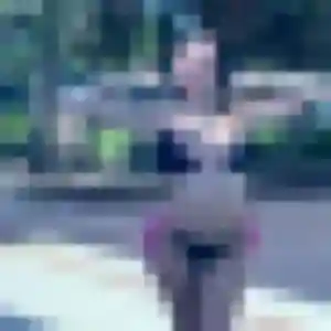 Photo de Typhaine à Le Manoir (22 ans) - plan cul gratuit