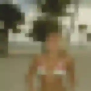 Sexy Axelle, 45 ans à Le Mesnil-le-Roi - voir sa photo