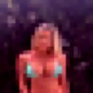 Ameline (22 ans) à Le Muy propose une rencontre ce soir