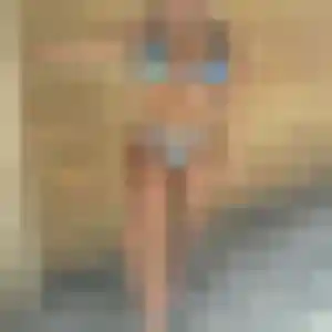 Contacte Helena, 24 ans à Le Soler en privé