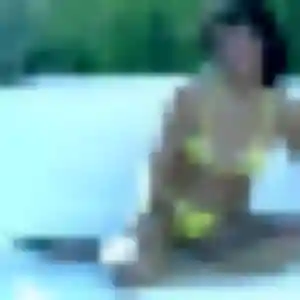 Odette, 26 ans, disponible à Le Val-Saint-Père pour un plan cul