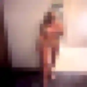 Geneve, 31 ans, en ligne à Lédat pour une rencontre coquine