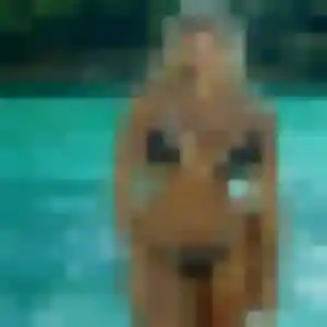 Natasha, femme de 32 ans propose plan cul à Les Essarts-le-Roi