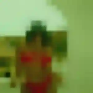 Photo de Hilary à Les Métairies (24 ans) - plan cul gratuit