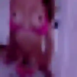 Photo perso de Corinne, 34 ans à Les Monts d'Aunay - plan discret
