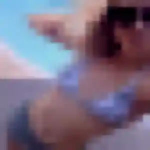 Photo de Hortense à Les Peintures (22 ans) - plan cul anonyme