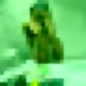 Photo de Marine à Lévis-Saint-Nom (23 ans) - plan cul anonyme