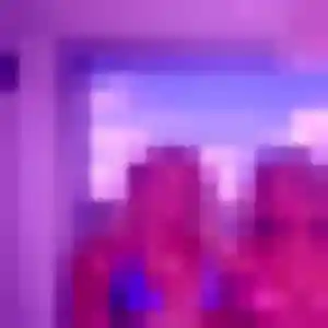 Contacte Emma, 26 ans à Limetz-Villez en privé