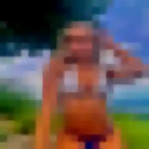 Inaya, 28 ans, disponible à Locquirec pour un plan cul