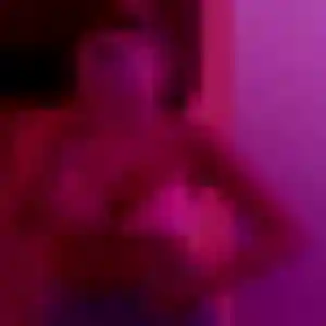 Vera, 29 ans, dispo pour plan cul à Longfossé