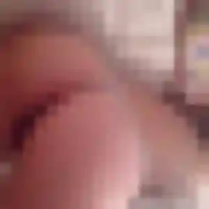 Amira, 34 ans, cherche un plan cul à Longueville
