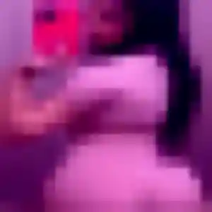 Gabrielle, 43 ans, cherche un plan cul à Longueville