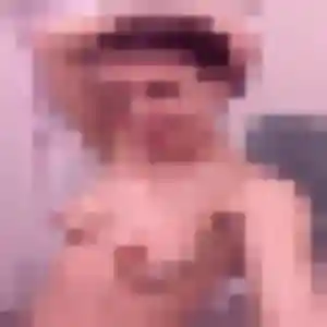 Melanie (40 ans) à Longueville cherche un plan cul ce soir