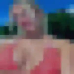 Janine, femme de 37 ans propose plan cul à Louargat