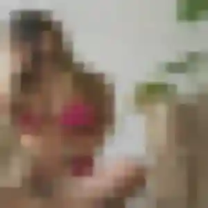 Wanda, 23 ans, connectée à Louvetot pour une rencontre coquine
