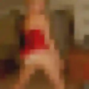 Delphine, 22 ans, cherche un plan cul à Louvil