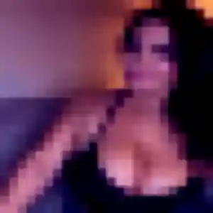 Katia, 22 ans, en ligne à Luchy pour un plan cul