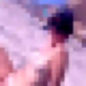 Contacte Karine, 31 ans à Lumbin en privé