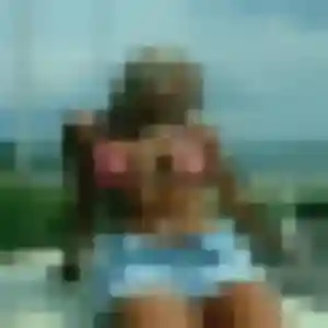Louna (26 ans) à Maîche propose une rencontre ce soir