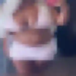 Photo de Alicia à Marcellus (37 ans) - plan cul anonyme