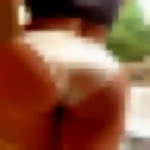 Agathe, 27 ans, en ligne à Marigné-Laillé pour une rencontre coquine