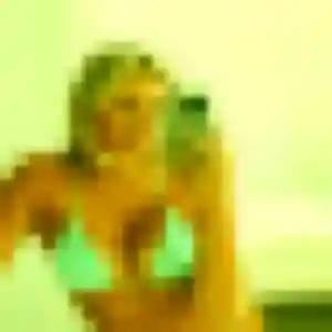 Sylvie, 34 ans, disponible à Marillac-le-Franc pour un plan cul