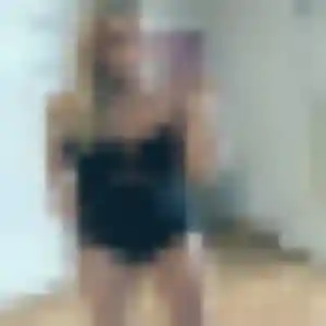 Photo de Emilie à Marines (40 ans) - plan cul anonyme