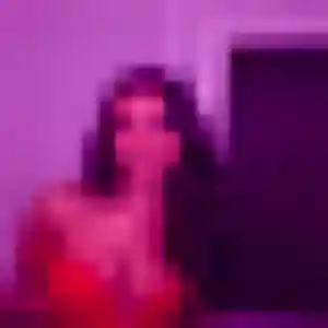 Kim, 24 ans, disponible à Marnes-la-Coquette pour une rencontre coquine