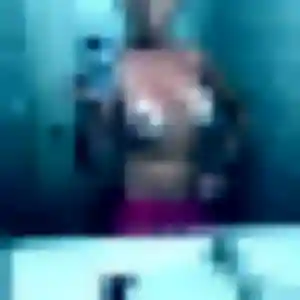 Christelle, 39 ans, disponible à Mayenne pour un plan cul