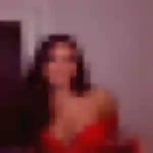 Laurence, femme de 22 ans propose plan cul à Mazeyrat-d'Allier