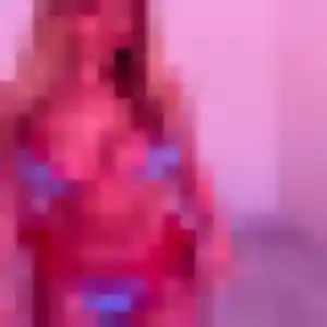 Sexy Amandine, 22 ans à Ménéac - voir sa photo
