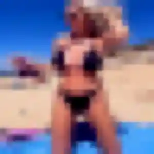 Elodie, 39 ans, disponible à Ménerbes pour un plan cul