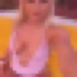 Rencontre Christine, 43 ans à Merville-Franceville-Plage en privé